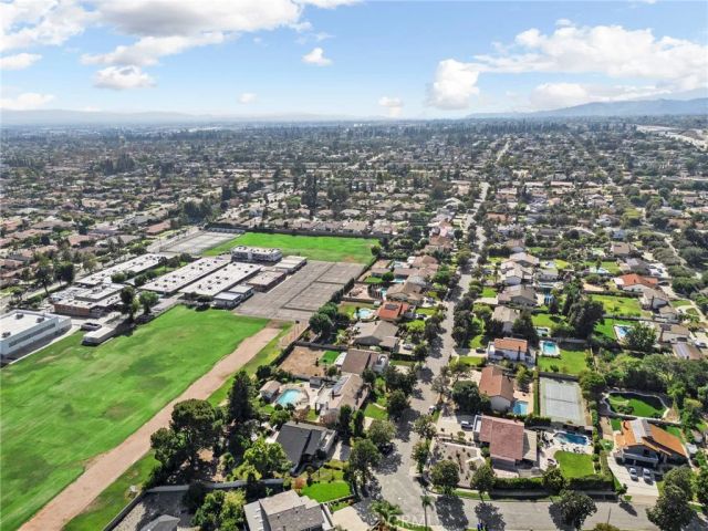 162 W Buffington, Upland, CA 91784