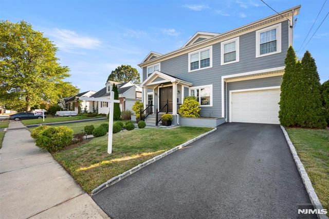 19 Schlosser Drive, Rochelle Park, NJ 07662