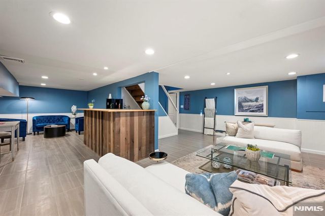 19 Schlosser Drive, Rochelle Park, NJ 07662