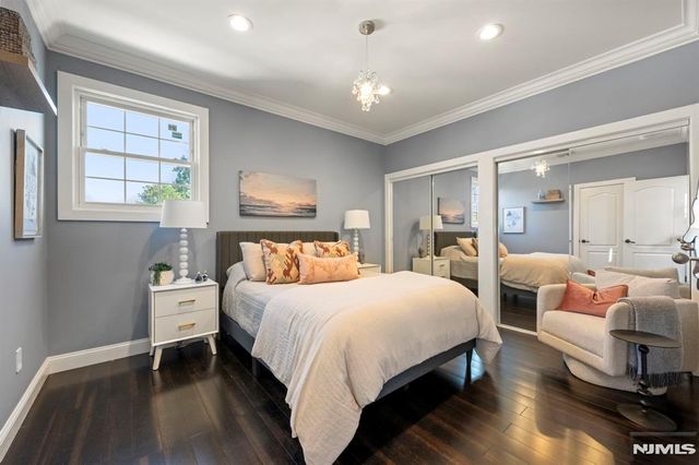 19 Schlosser Drive, Rochelle Park, NJ 07662