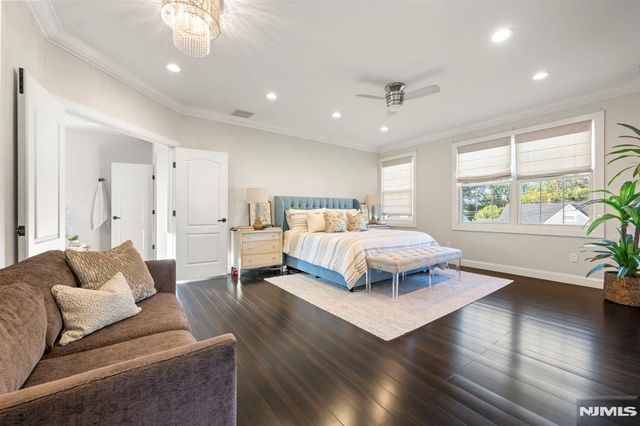 19 Schlosser Drive, Rochelle Park, NJ 07662