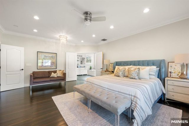 19 Schlosser Drive, Rochelle Park, NJ 07662