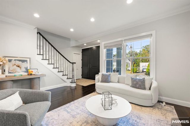 19 Schlosser Drive, Rochelle Park, NJ 07662