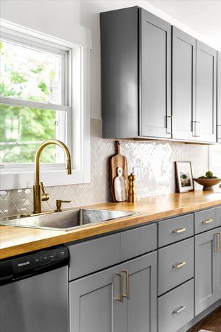 628 E Madison Street E, Hastings, MI 49058