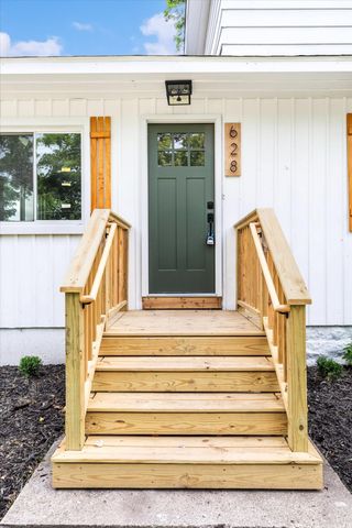 628 E Madison Street E, Hastings, MI 49058