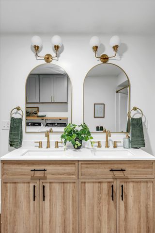 628 E Madison Street E, Hastings, MI 49058