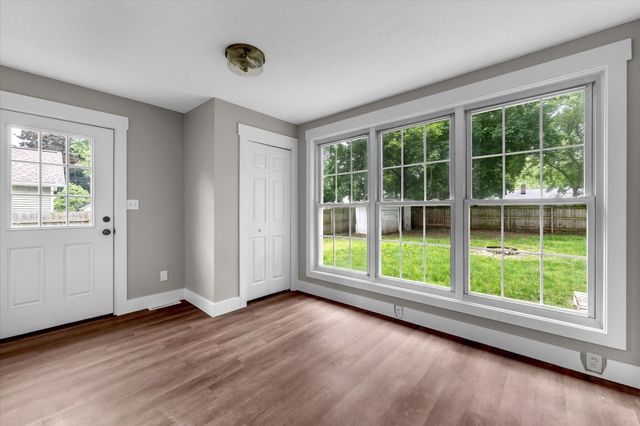 628 E Madison Street E, Hastings, MI 49058