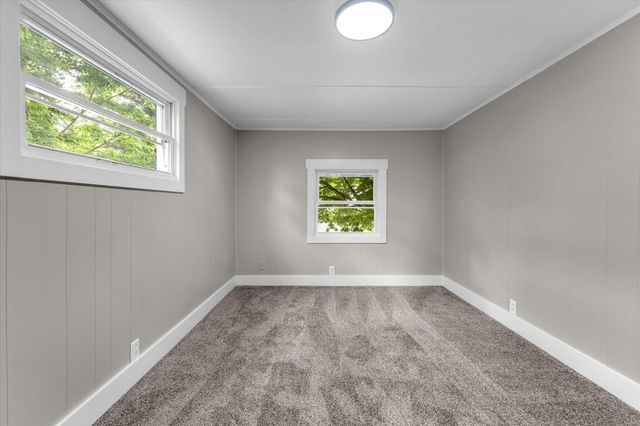 628 E Madison Street E, Hastings, MI 49058