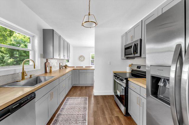 628 E Madison Street E, Hastings, MI 49058