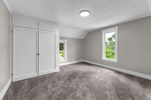 628 E Madison Street E, Hastings, MI 49058