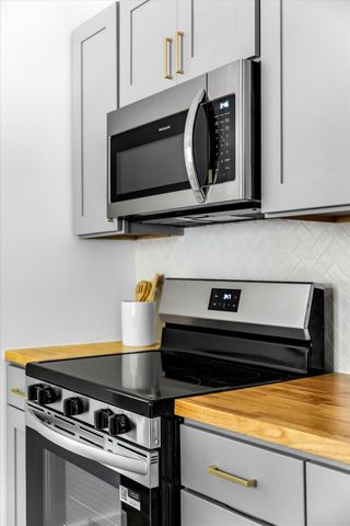 628 E Madison Street E, Hastings, MI 49058