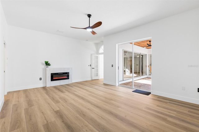 1534 E LAKE WOODLANDS PARKWAY, Oldsmar, FL 34677