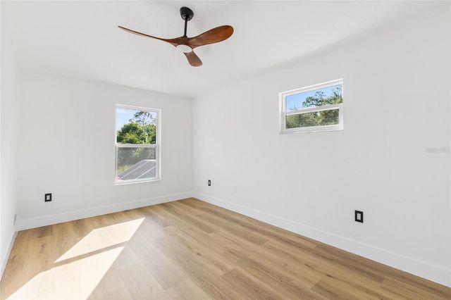1534 E LAKE WOODLANDS PARKWAY, Oldsmar, FL 34677