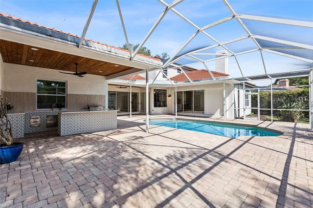 1534 E LAKE WOODLANDS PARKWAY, Oldsmar, FL 34677