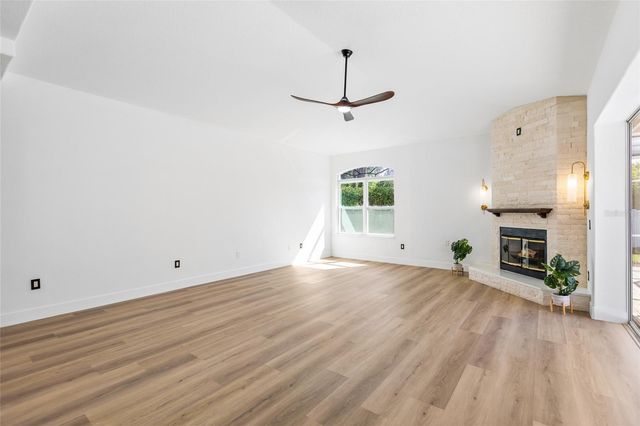1534 E LAKE WOODLANDS PARKWAY, Oldsmar, FL 34677