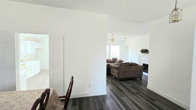 2621 Ash Creek, Mesquite, TX 75181