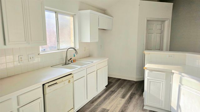 2621 Ash Creek, Mesquite, TX 75181