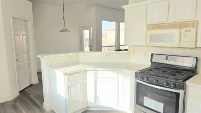 2621 Ash Creek, Mesquite, TX 75181