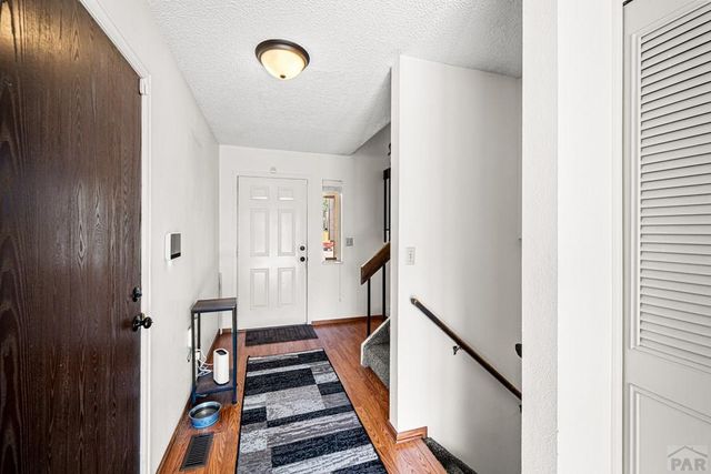 7 Emperor Ct, Pueblo, CO 81005