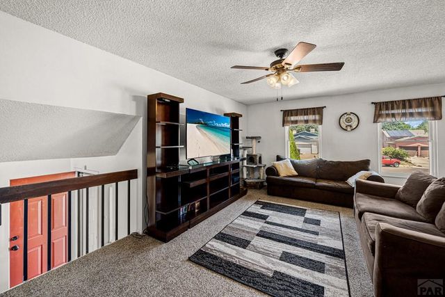 7 Emperor Ct, Pueblo, CO 81005