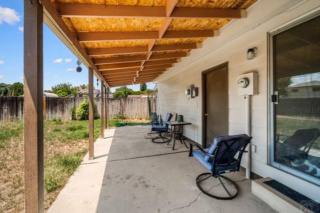 7 Emperor Ct, Pueblo, CO 81005