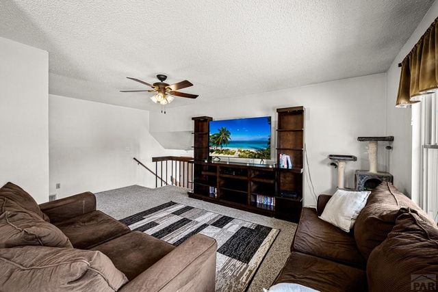 7 Emperor Ct, Pueblo, CO 81005