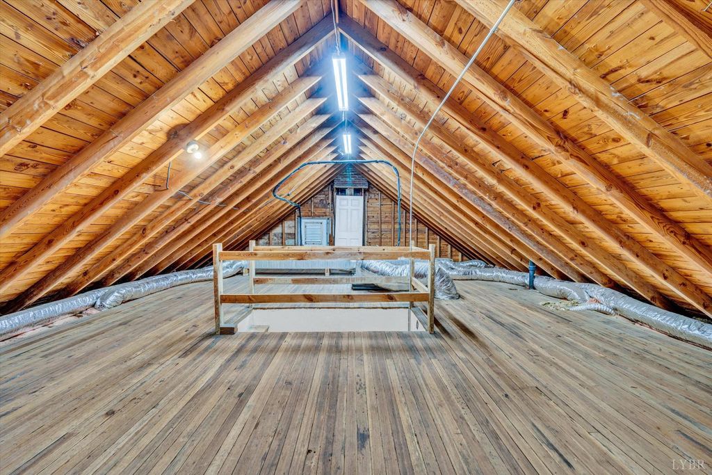 Image 36 of property listing at 539 Westview Ave Avenue, Bedford, VA 24523