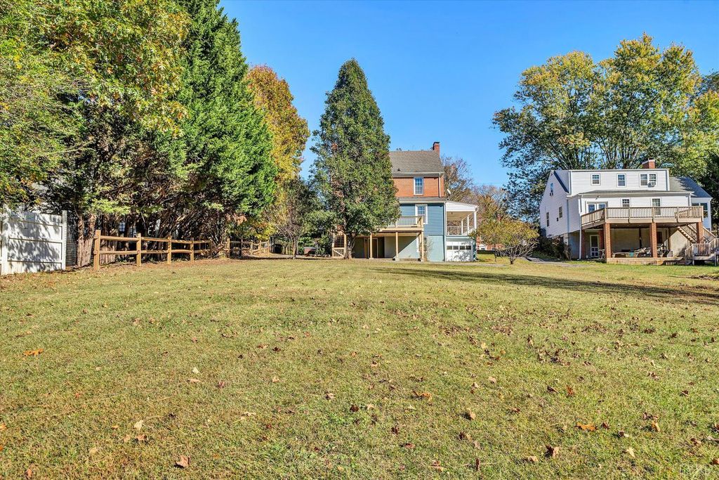 Image 44 of property listing at 539 Westview Ave Avenue, Bedford, VA 24523