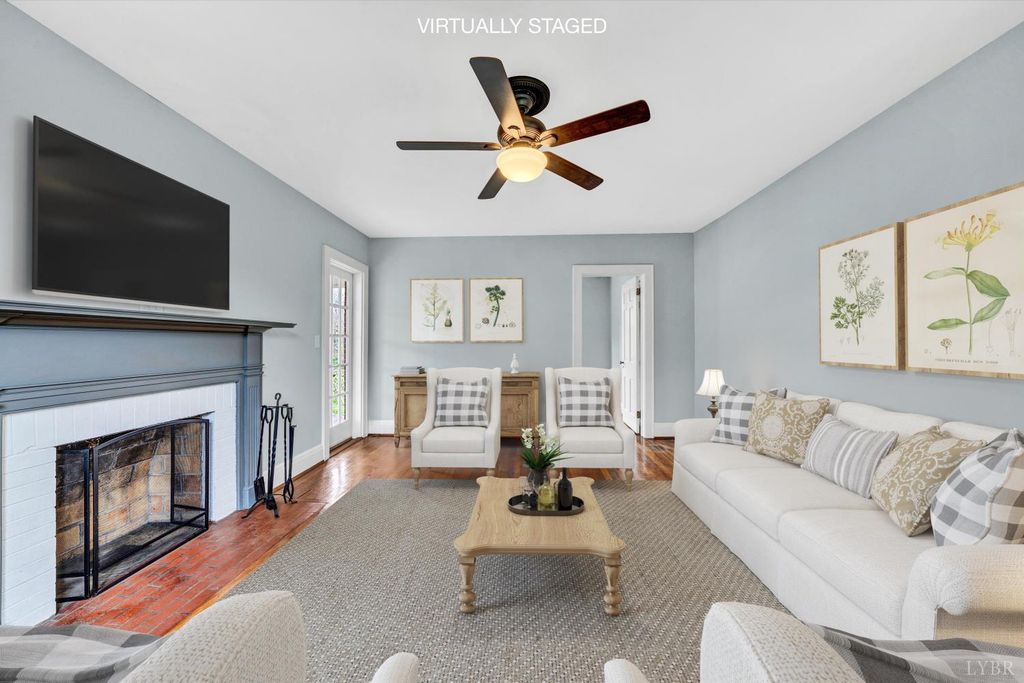 Image 6 of property listing at 539 Westview Ave Avenue, Bedford, VA 24523