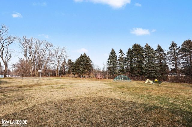 11518 Messmore Road 44, Utica, MI 48317