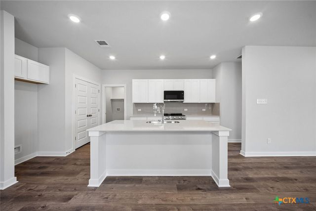 10913 Tallsalt Drive, Austin, TX 78754