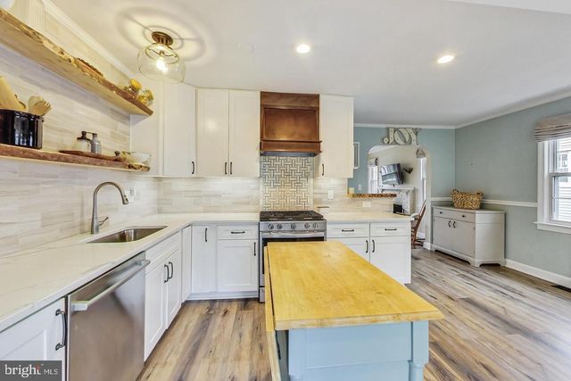 4615 22ND STREET, Arlington, VA 22207