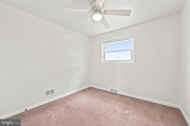 112 TILLMAN LN, Aston, PA 19014