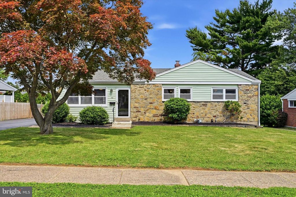 112 TILLMAN LN, Aston, PA 19014