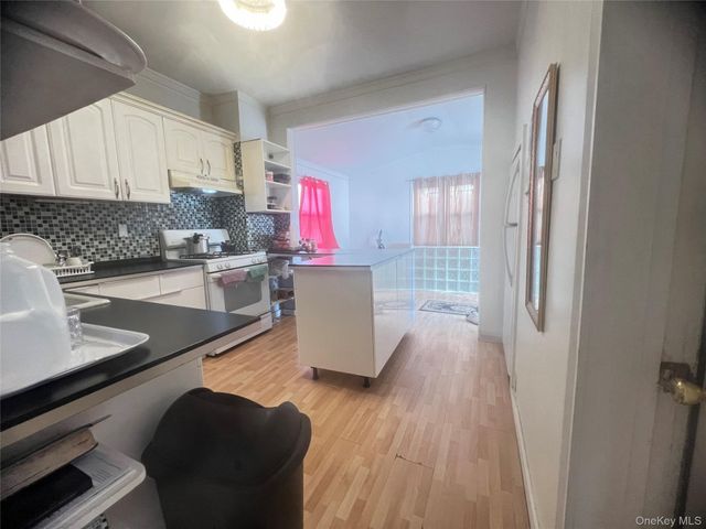 127-06 103rd, Richmond Hill S., NY 11419