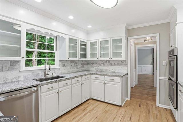 3845 Jettie Court SW, Lilburn, GA 30047