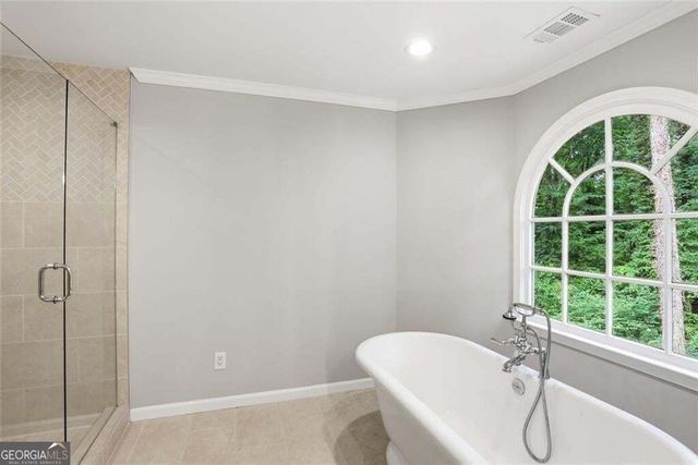 3845 Jettie Court SW, Lilburn, GA 30047
