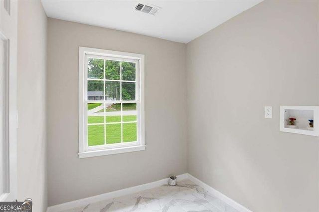 3845 Jettie Court SW, Lilburn, GA 30047