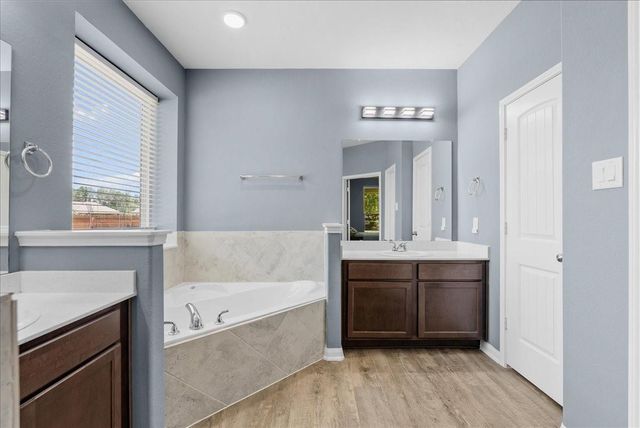 28619 Riverside Crest Lane, Huffman, TX 77336