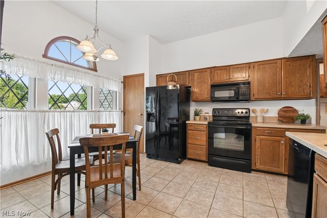 3166 Plainfield Court, Pickerington, OH 43147