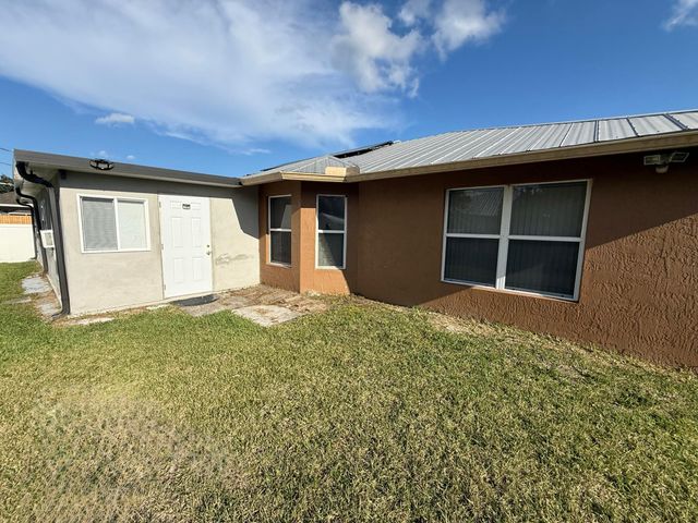 1481 SW Jacksonville Avenue, Port St. Lucie, Port St Lucie, FL 34953