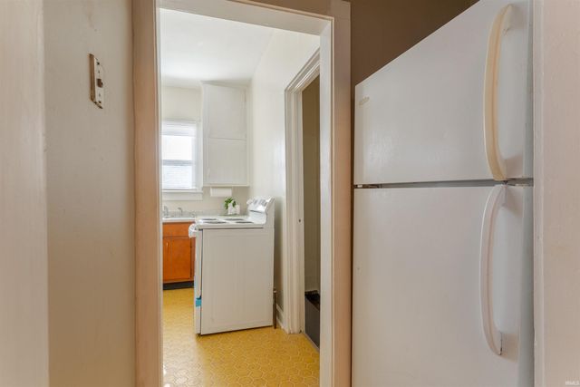 1423 John Street, Evansville, IN 47714