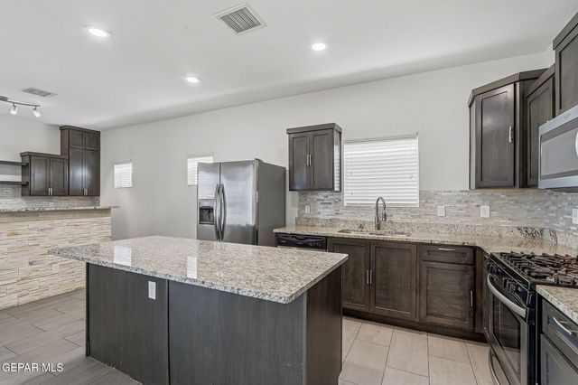 3072 RED VELVET Place, El Paso, TX 79938