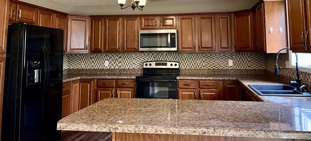 3851 Man O War Blvd, Clarksville, TN 37042