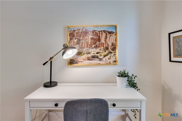 5608 Cougar Drive 117, Austin, TX 78745