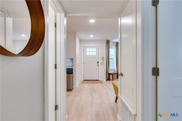 5608 Cougar Drive 117, Austin, TX 78745