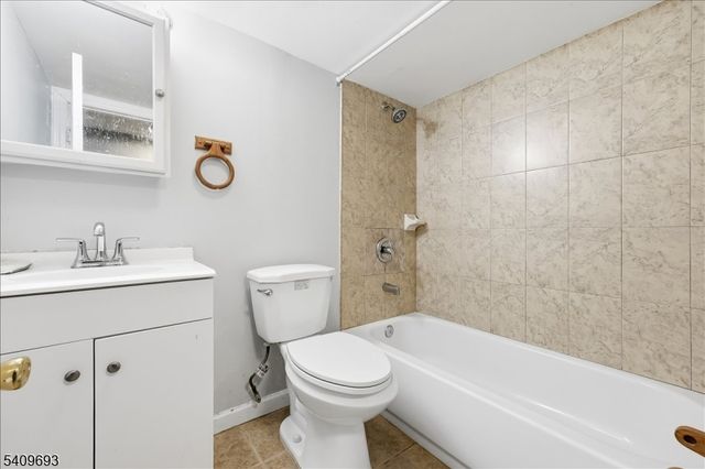 23 Cummings St, Irvington Twp., NJ 07111