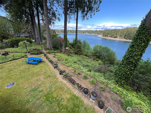101 SE Channel Point Road, Shelton, WA 98584