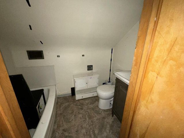 6053 37th AVENUE, Kenosha, WI 53142