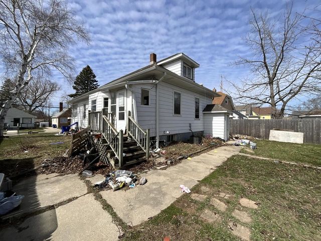 6053 37th AVENUE, Kenosha, WI 53142